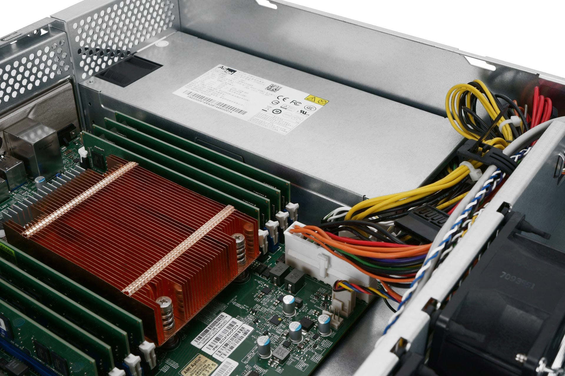 Задняя часть InWin IW-R200-01N