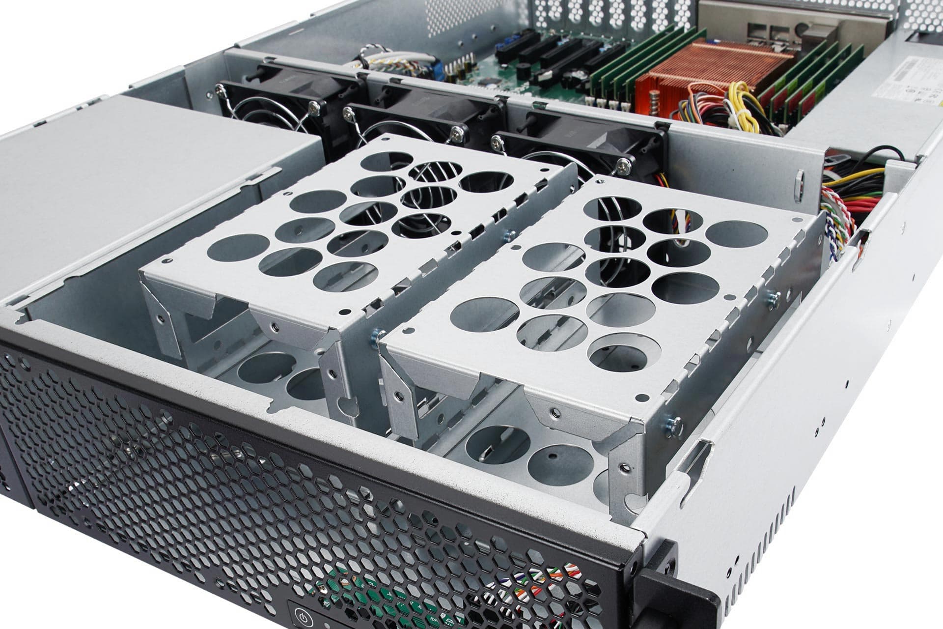 Внутренние отсеки InWin IW-R200N