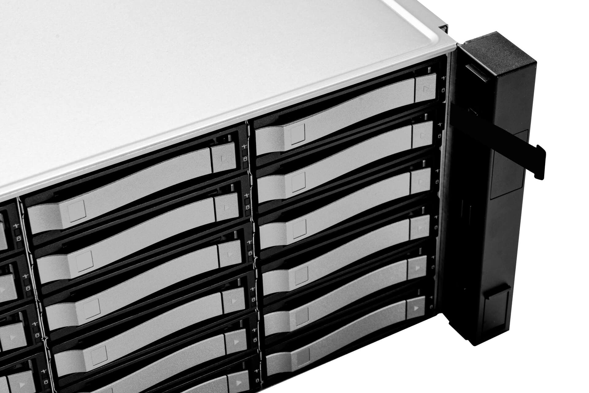 Управление и сервис InWin IW-RJ424-07