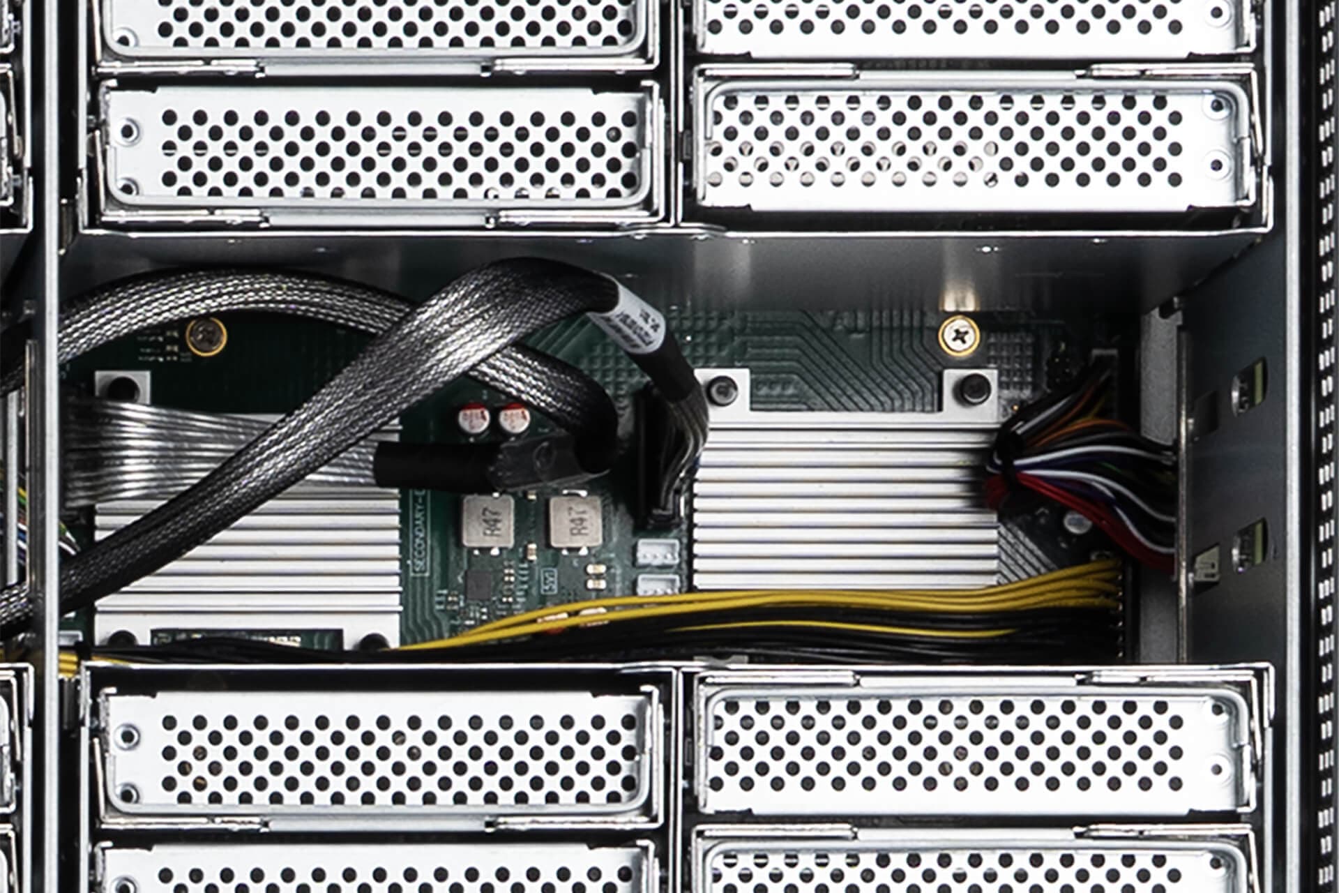 SAS4 компоненты InWin IW-RJ460-08