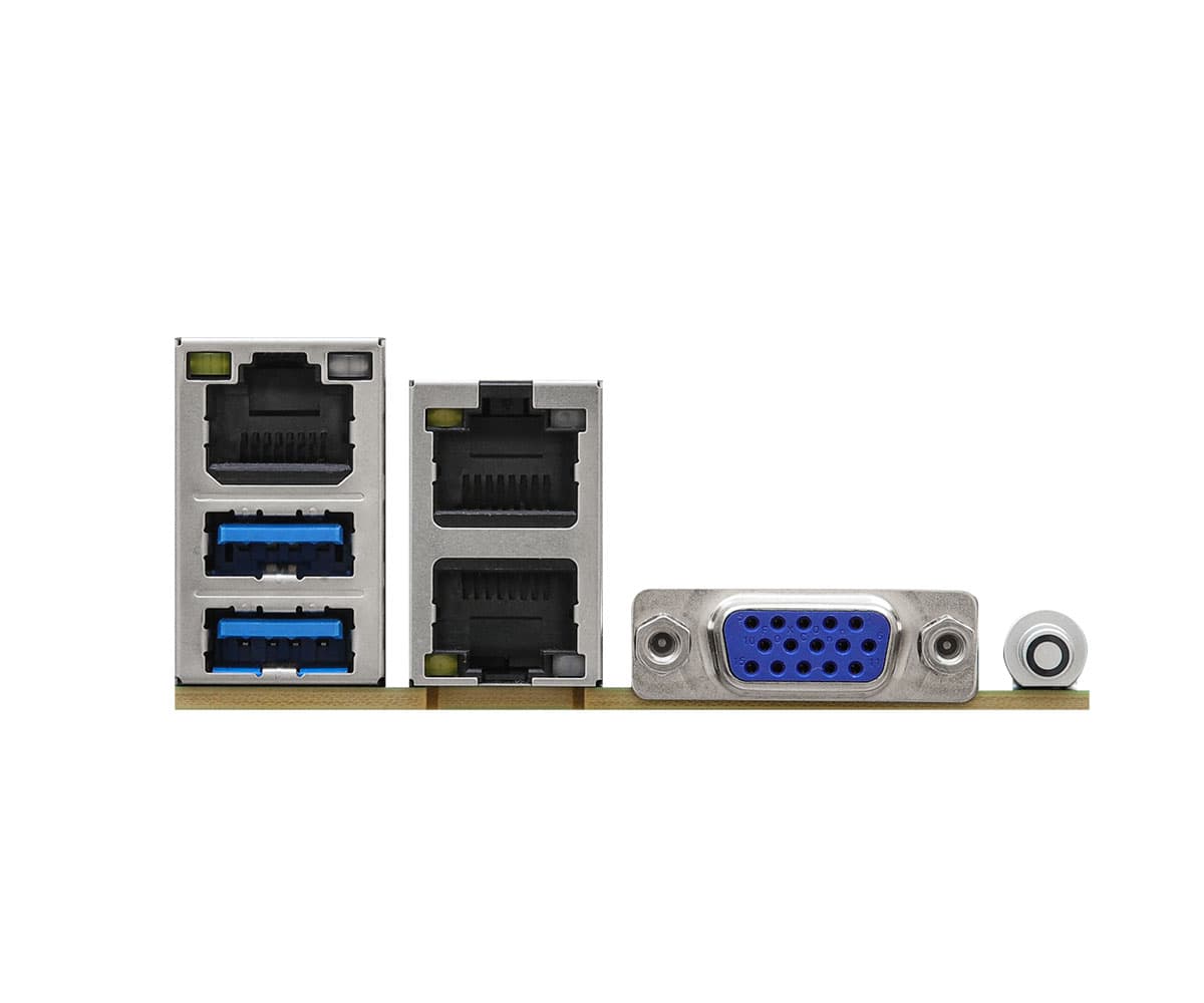 Накопители и задняя панель ASRock Rack E3C252D4ID2
