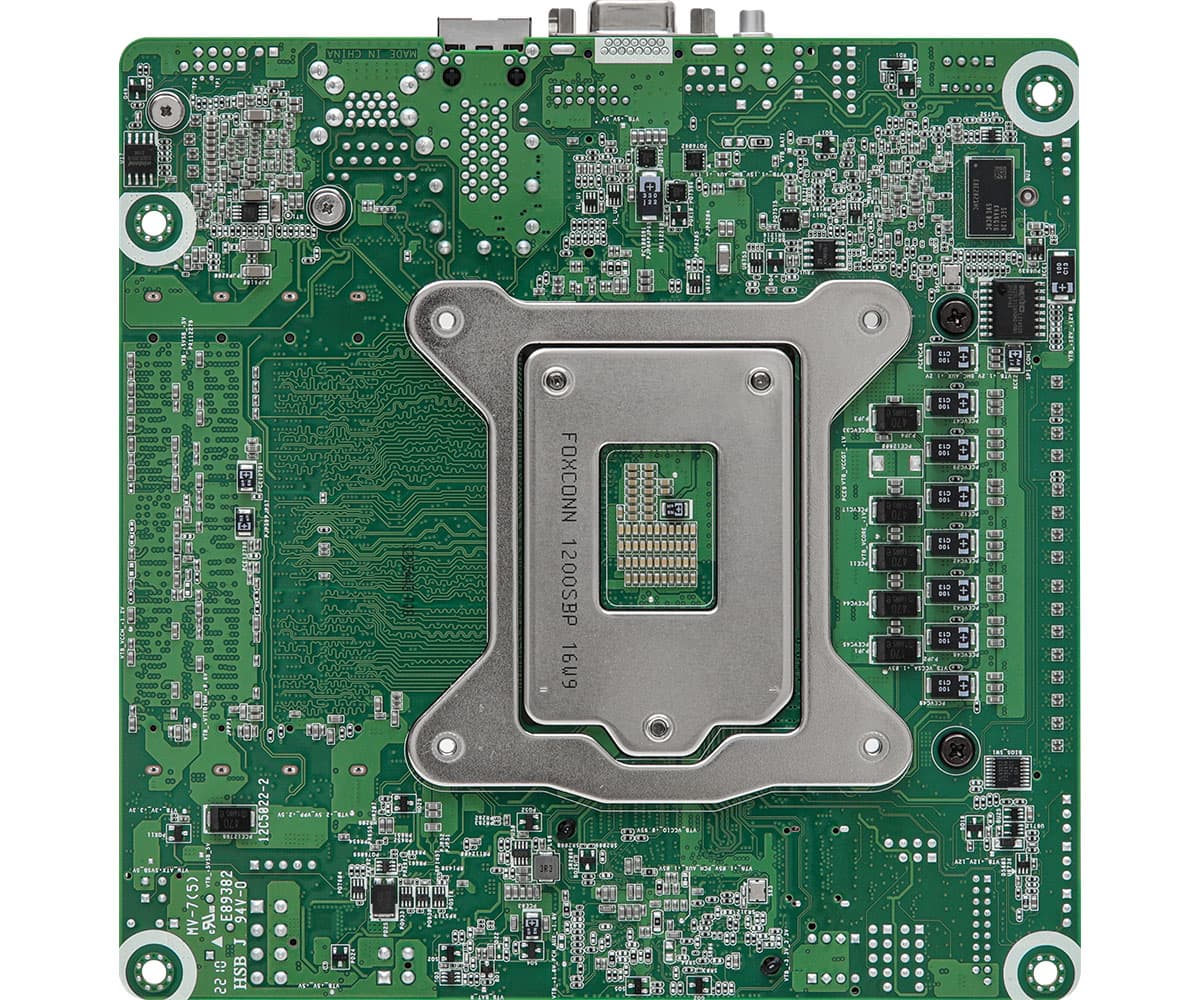 Слоты GPU и расширения ASRock Rack E3C256D4I-2T