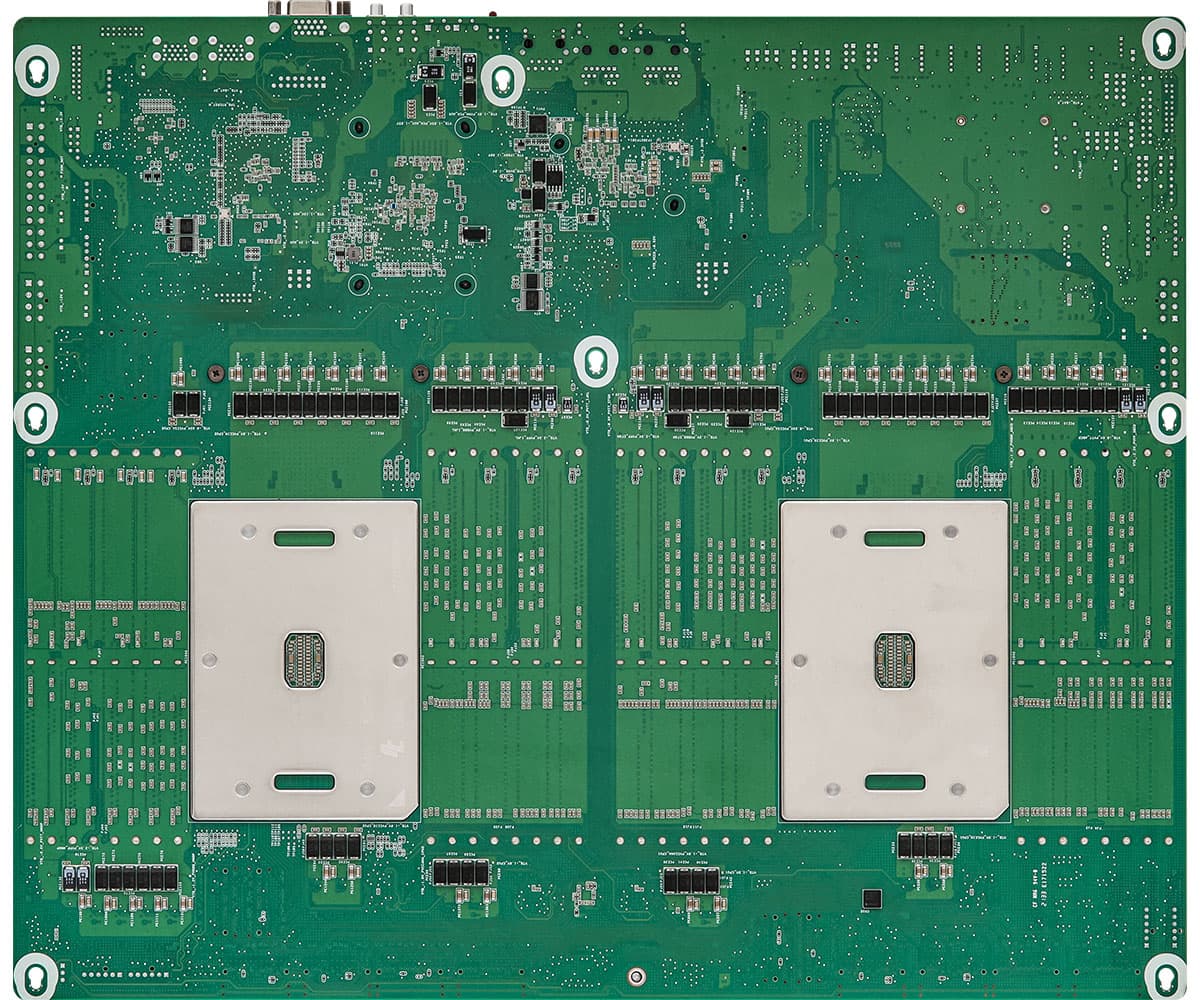 Слоты GPU и расширения ASRock Rack SP2C621D32GM-2T