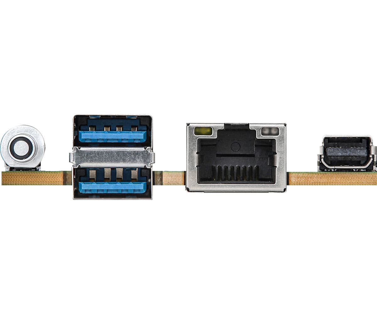 Накопители и задняя панель ASRock Rack SPC621D8HM3