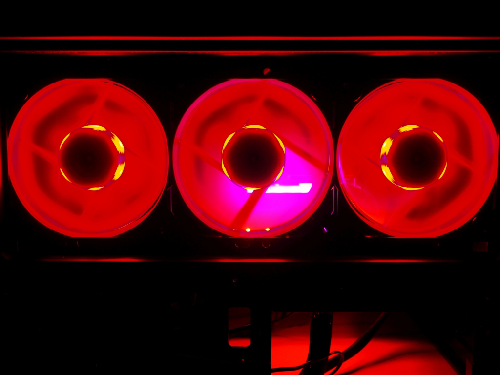 InWin Jupiter AJ120 
