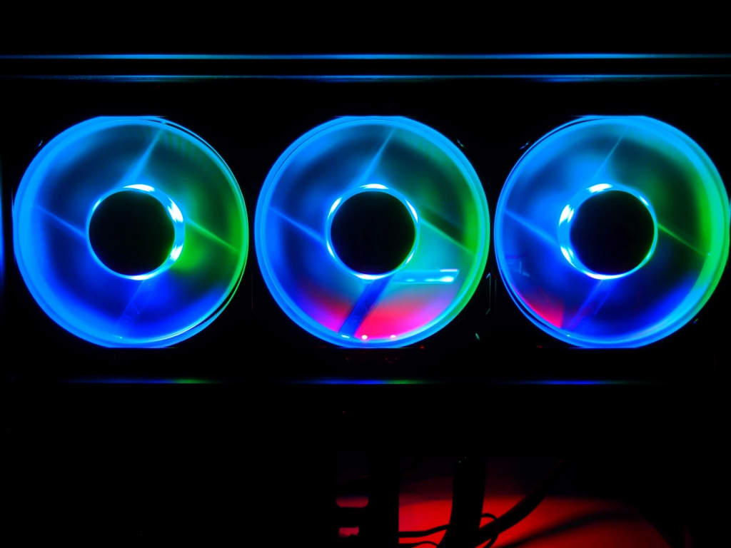 InWin Jupiter AJ120 