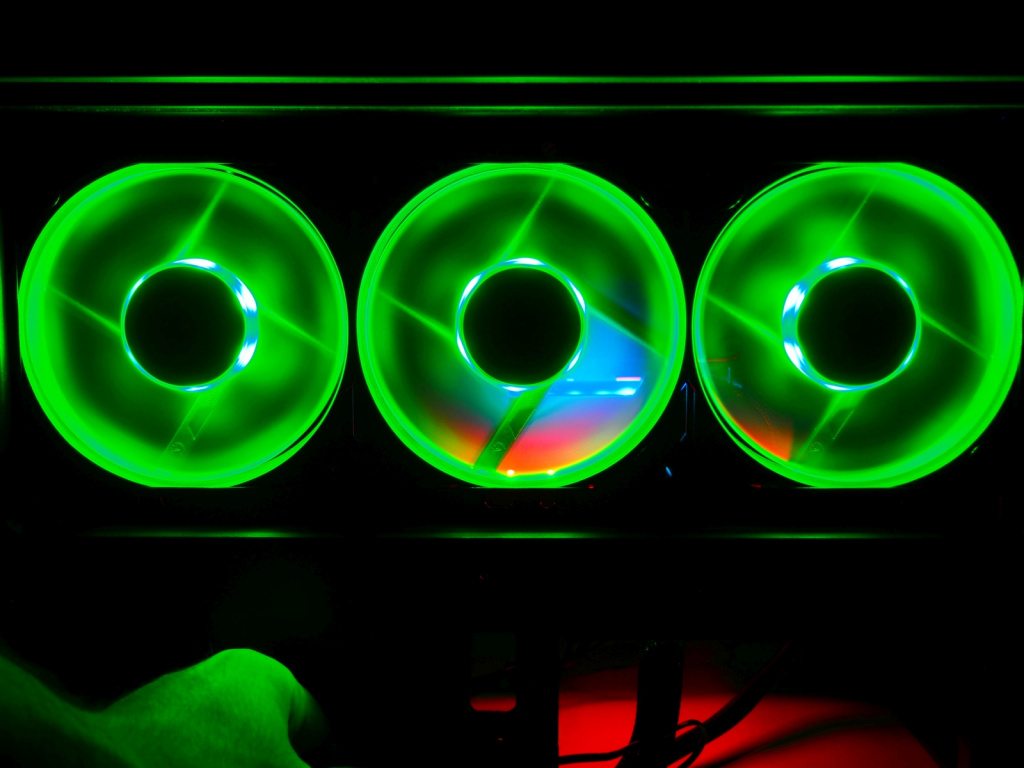 InWin Jupiter AJ120 