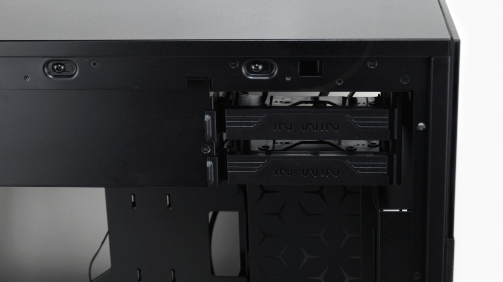 InWin N127 Nebula