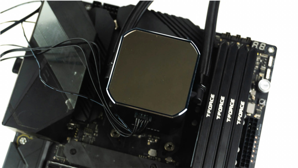 InWinSR36PRO