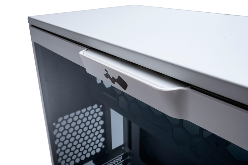 Уникальная  боковая панель компьютерного корпуса InWin 307